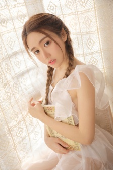 班主任的奶又大又白又软